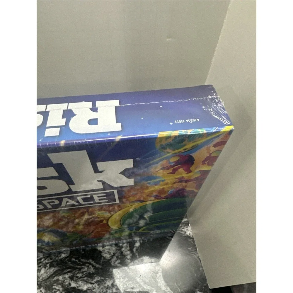 Risk Deep Space Strategy Board Game by Hasbro Conquer the Universe NEW Sealed